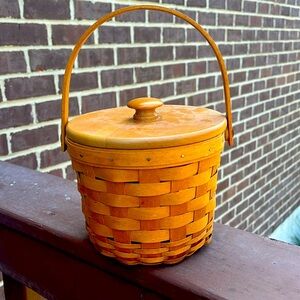 Longaberger Round Covered Wicker Basket with Liner and Wicker Handle
